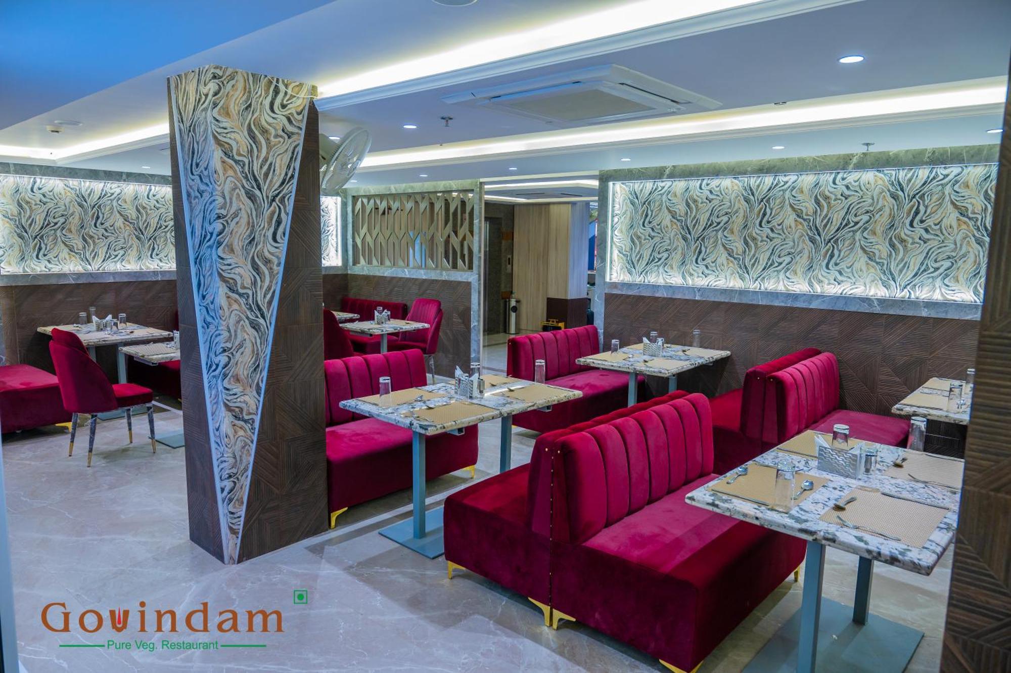 Hotel Golden Petals فاراناسي المظهر الخارجي الصورة